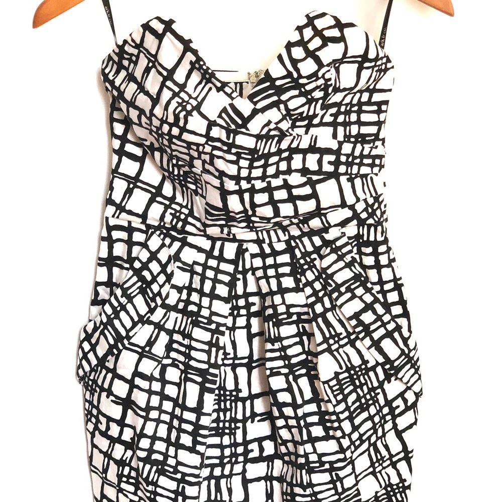 Ark & Co. - Structures strapless